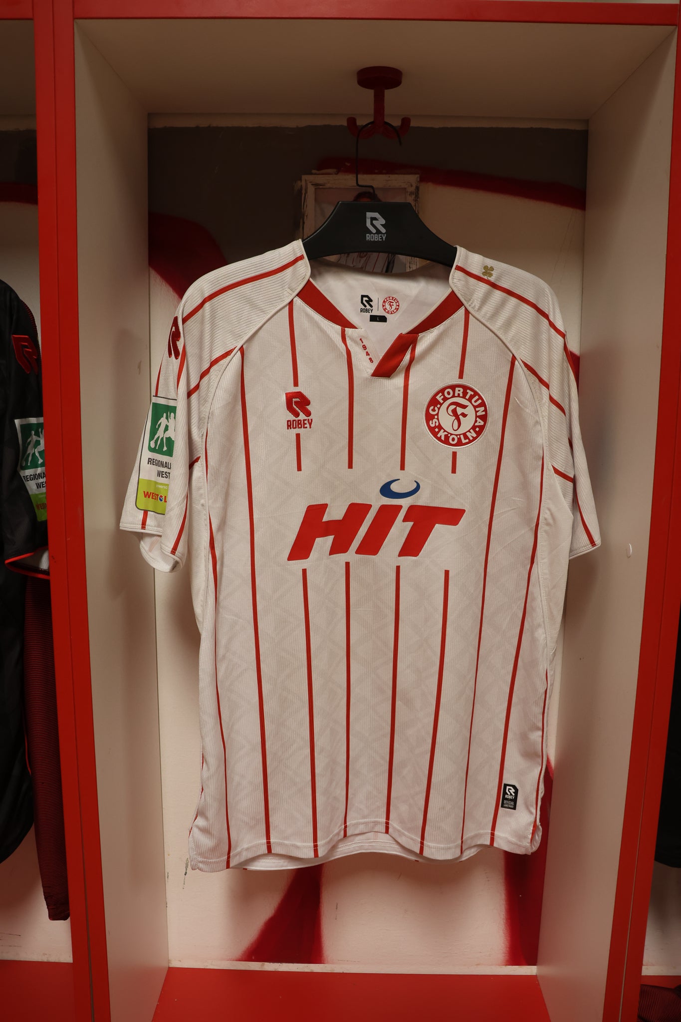 Spielertrikot Max Fischer