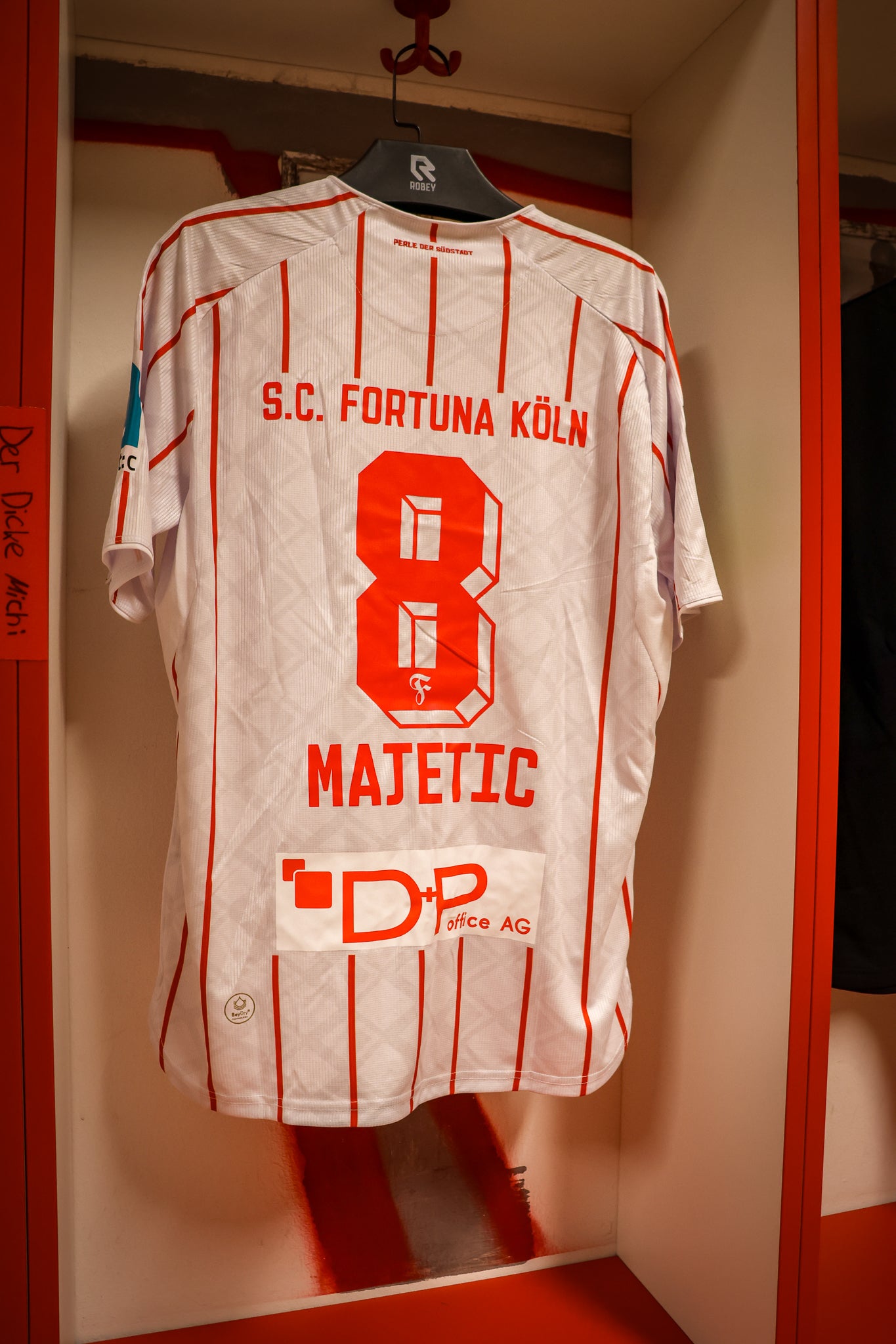 Spielertrikot Luca Majetic