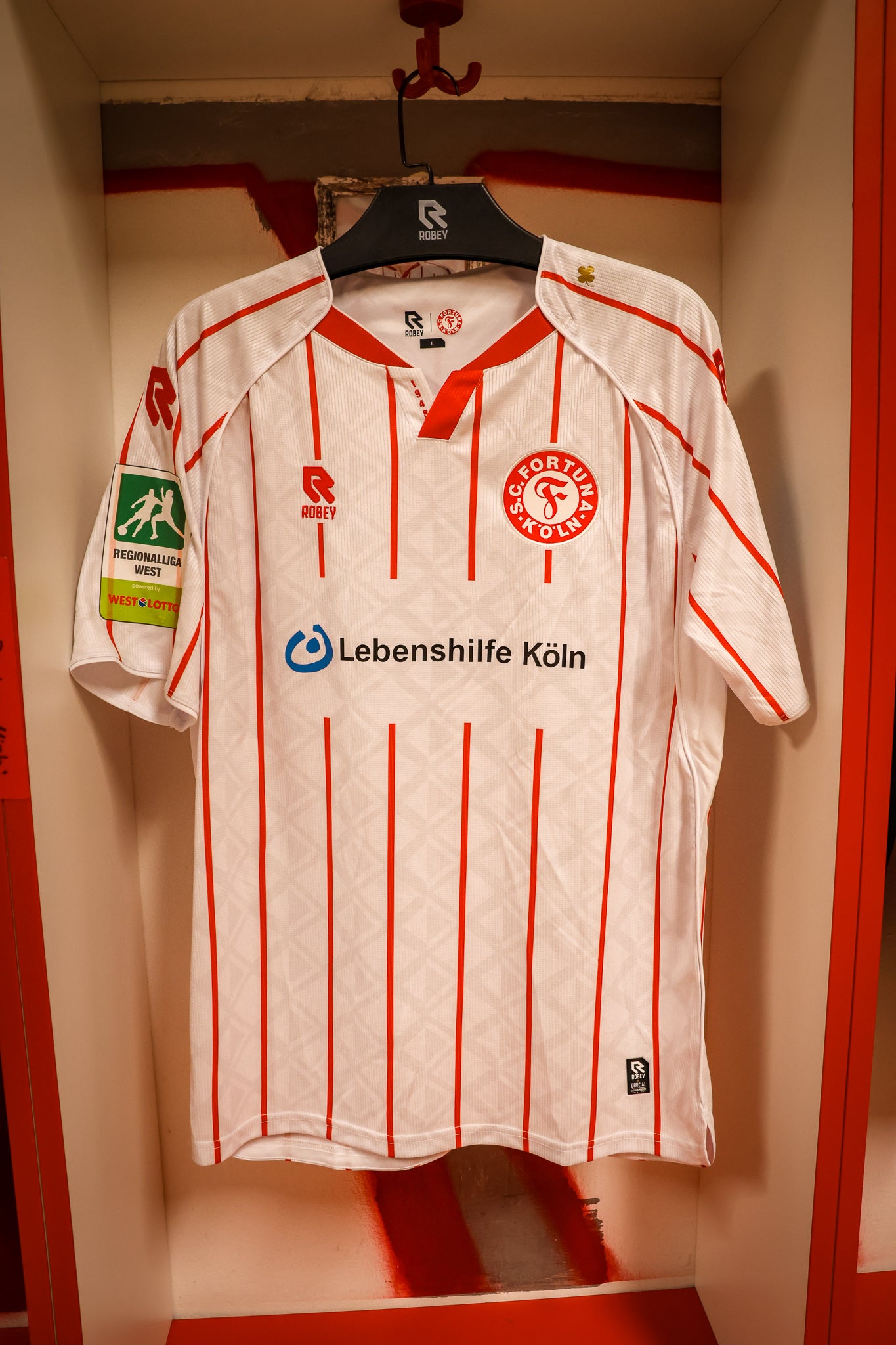Spielertrikot Luca Majetic