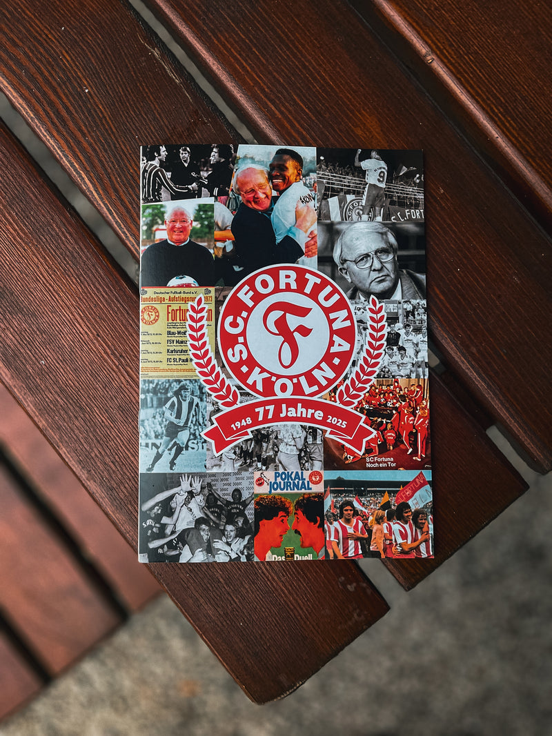 Titelblatt des Jubiläumshefts „77 Jahre Fortuna“ mit Vereinslogo und historischen Fotocollagen.